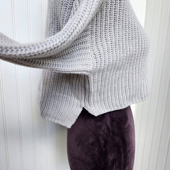 NWT Missguided Women Boho Tuttleneck Neck Cropped Sweater Knit Gray Petite 2P 4P - Picture 9 of 12